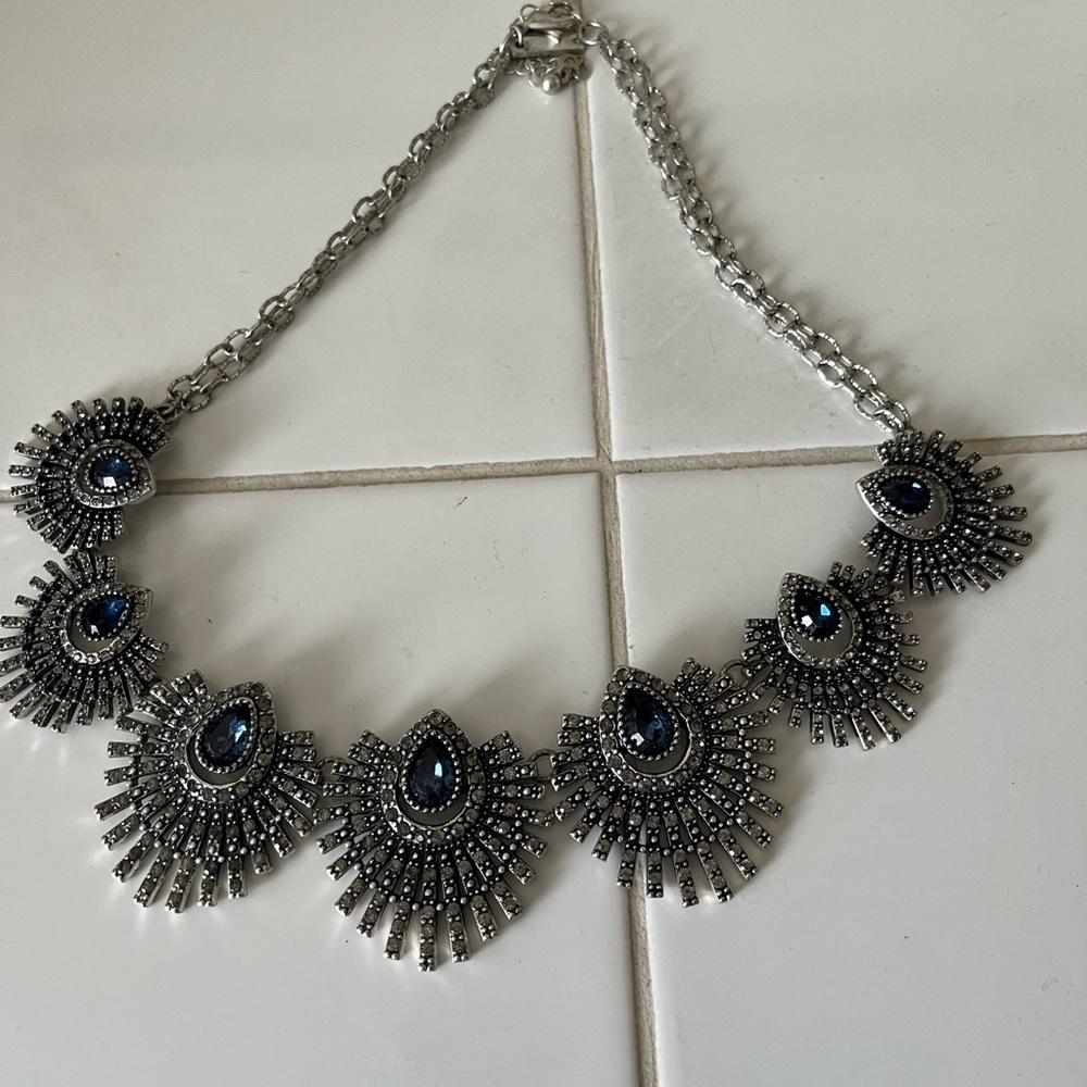 Stunning necklace